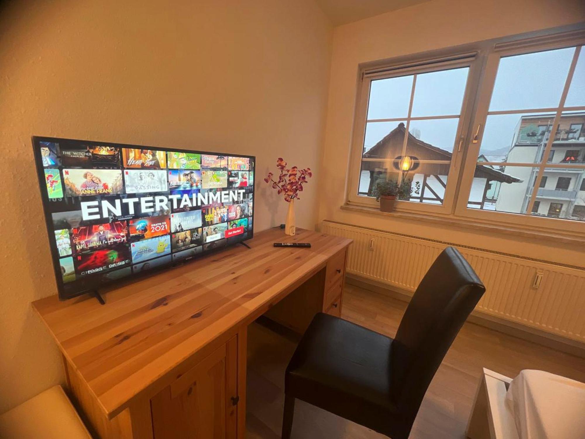 Grosse & Voll Ausgestattete Apartments, Studios, Doppelzimmer, Workspace, Parkplatz, Netflix, Prime & Schnelles Wifi In Ruhiger Lage Mit Garten رودولشتات المظهر الخارجي الصورة