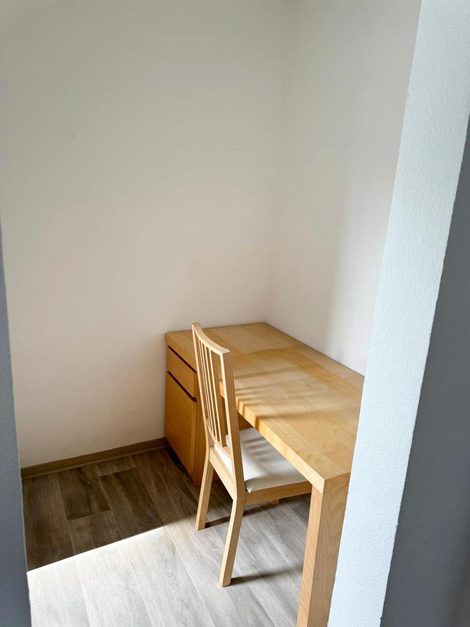 Grosse & Voll Ausgestattete Apartments, Studios, Doppelzimmer, Workspace, Parkplatz, Netflix, Prime & Schnelles Wifi In Ruhiger Lage Mit Garten رودولشتات المظهر الخارجي الصورة